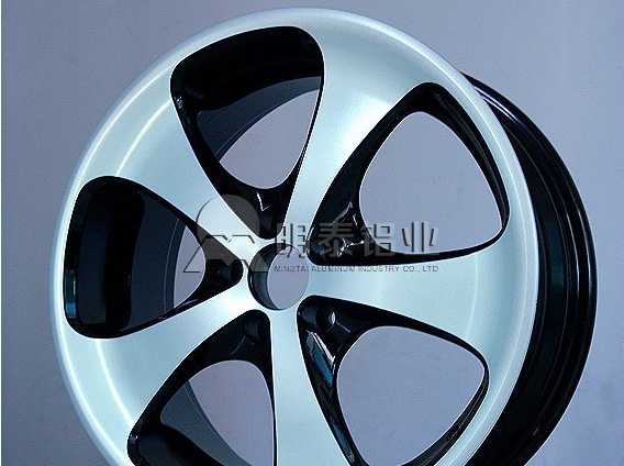 6061汽車鋁板_明泰鋁業(yè)6061鋁板：讓環(huán)保來敲汽車門